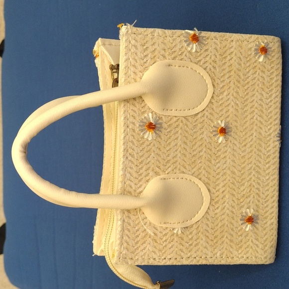 Hand bag - Picture 1 of 5